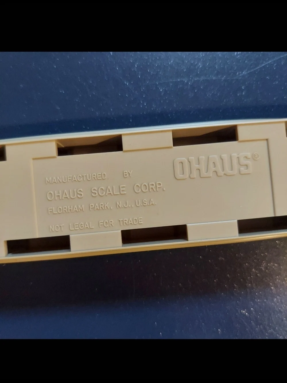 NEW OHAUS Versatile Vintage Spring Scales with Hook, Model 8261M in original box